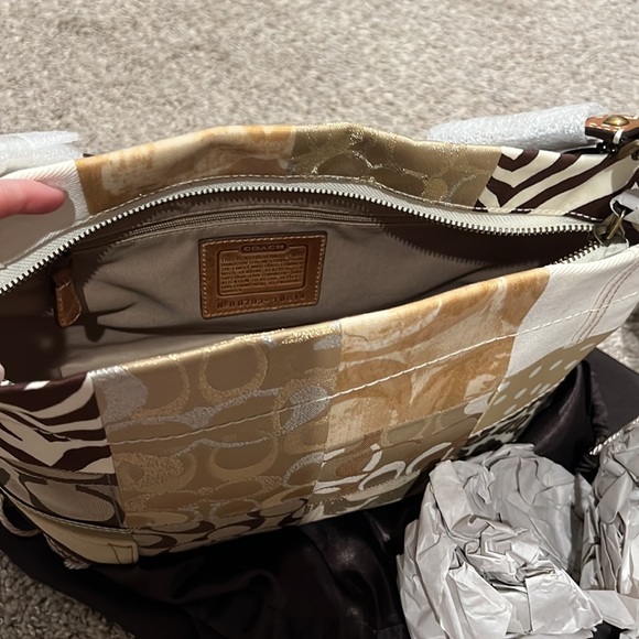 💥SOLD💥 to @shericehill7611

‼️Rare Coach bag‼️Brand new never used with tags!! - Picture 9 of 9